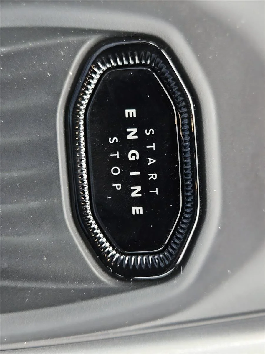 New 2026 Diamond Black Crystal Pearlcoat Dodge R/T image 13