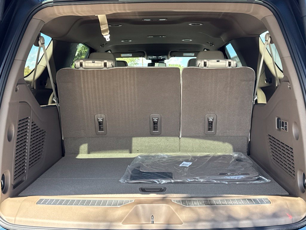 2026 GMC Yukon XL Denali - Photo 20