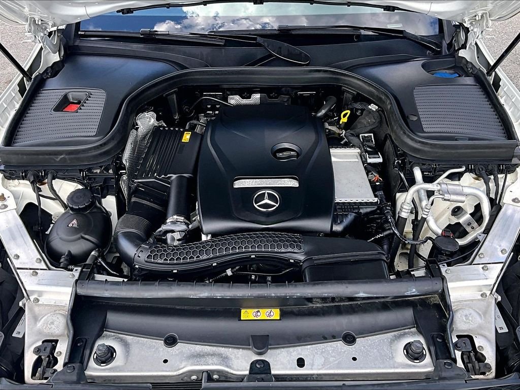Used 2019 White Mercedes-Benz GLC 300 image 29