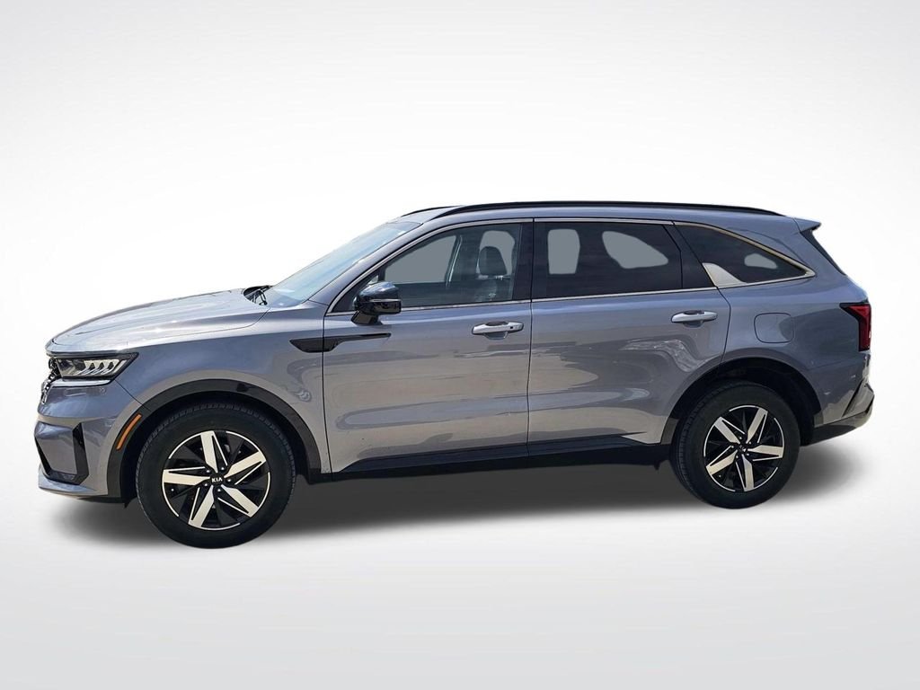 Used 2021 Silver Kia EX image 9
