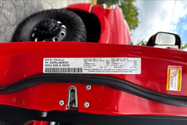 Used 2022 Red Ram Laramie image 21
