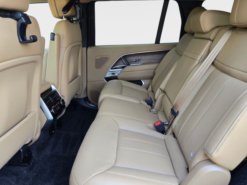 New 2026 Varesine Blue LAND ROVER SE LWB 7-Seats / V8 image 14