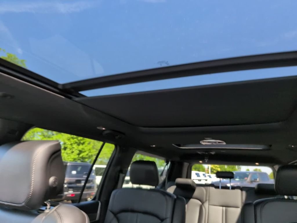 New 2026 High Gloss Black Jeep Grand Wagoneer image 23