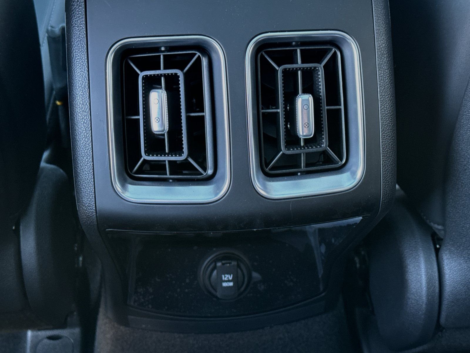 2025 Kia Sorento EX Hybrid - Photo 13