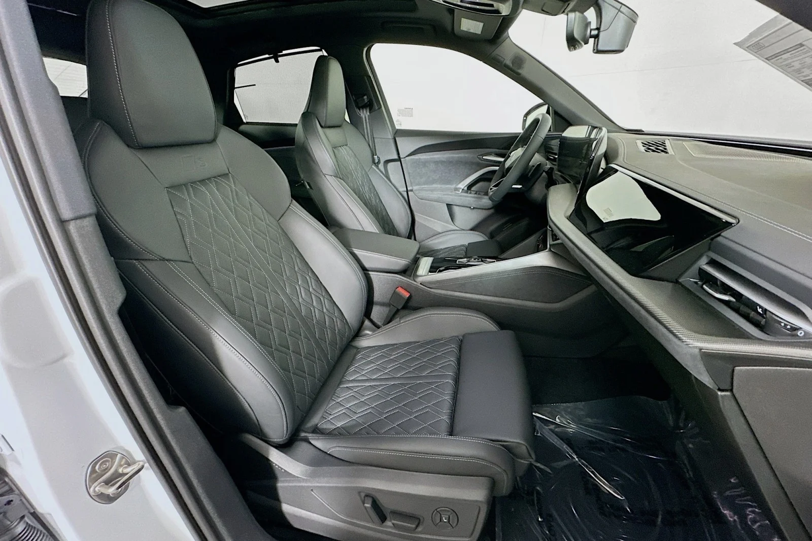 New 2026 Glacier White Metallic Audi Premium Plus image 8