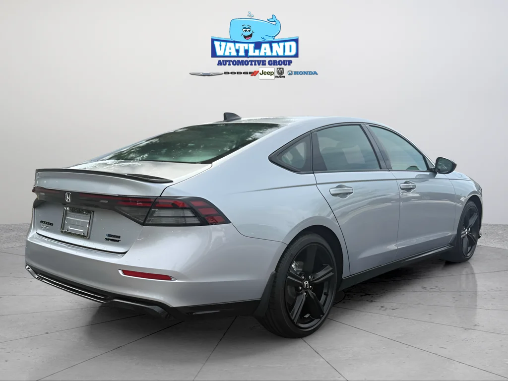 2026 Honda Accord Hybrid Sport-L - Photo 6