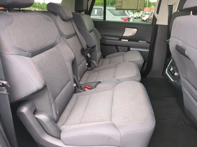 Used 2025 White Ford Active image 32