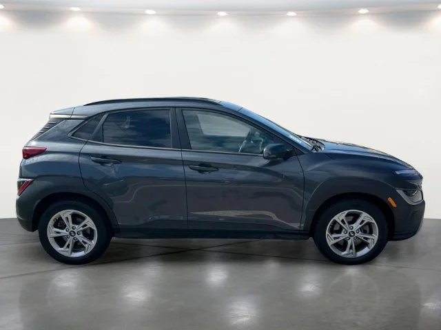 Used 2022 Gray Hyundai SEL image 12