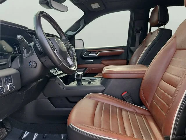 Used 2025 Onyx Black GMC Denali Ultimate image 17