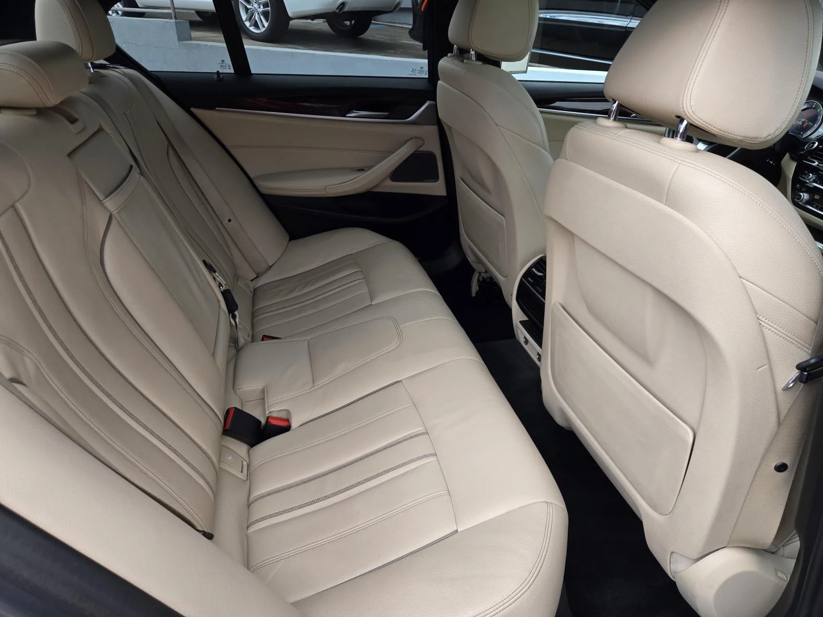 2019 BMW 5 Series 530i - Photo 29