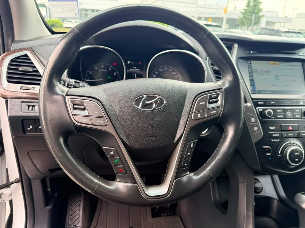 Used 2017  Hyundai AWD 2.0T Ultimate Dilawri Certified   Local BC   R image 11