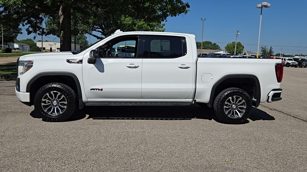 Used 2022 White GMC AT4 image 5