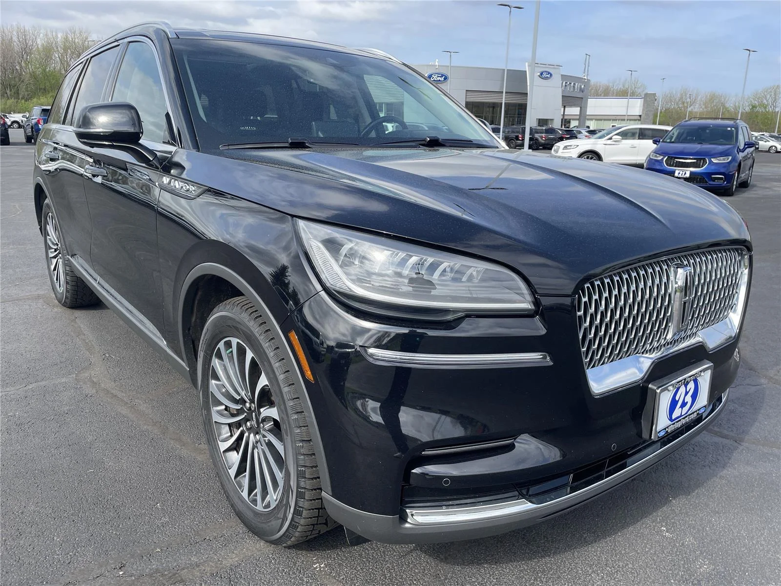 Used 2023 Infinite Black Metallic Clearcoat Lincoln Reserve image 7