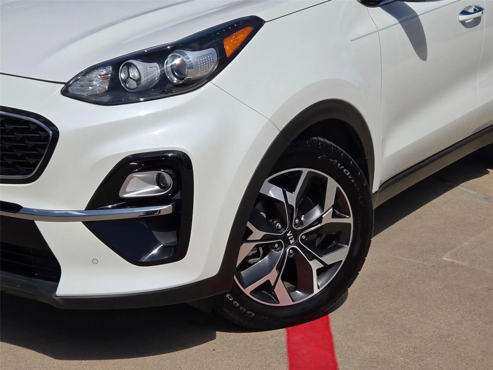 Used 2020 Snow White Pearl Kia EX image 7
