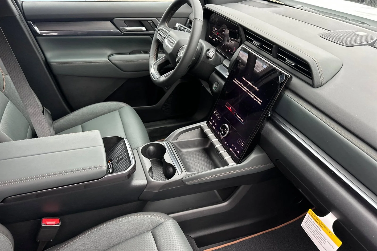 2026 GMC Terrain AT4 - Photo 14