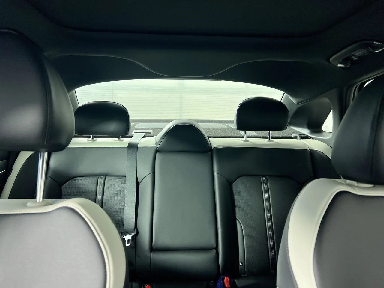 New 2026 Snow White Pearl Kia GT-Line FWD image 32