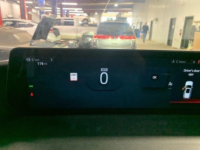 Used 2025 White Ford Active image 27