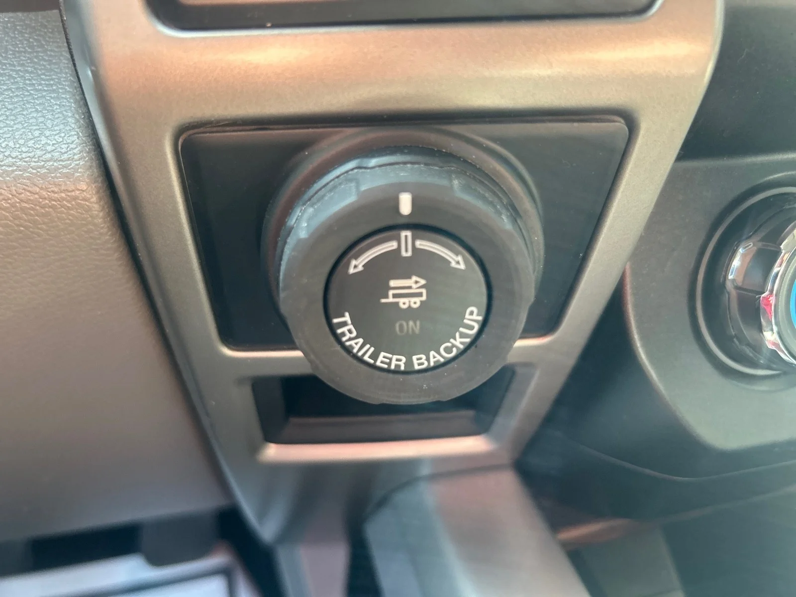2019 Ford F-150 Lariat - Photo 18