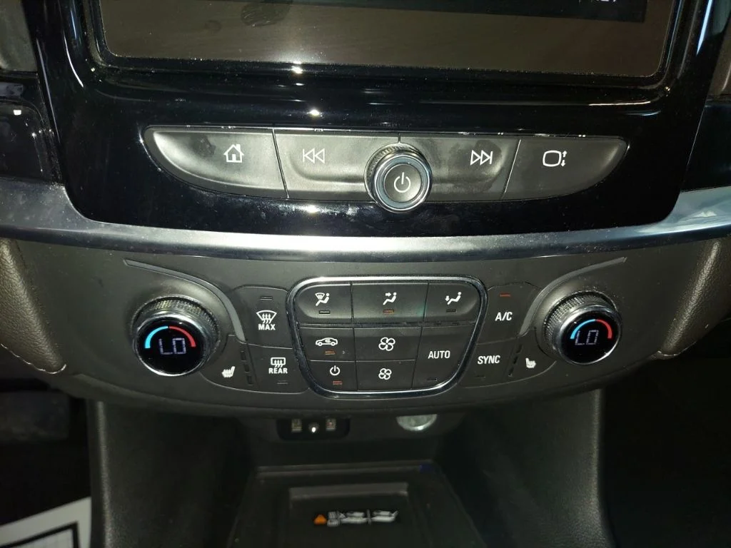 Used 2022 Blue Chevrolet LT image 26