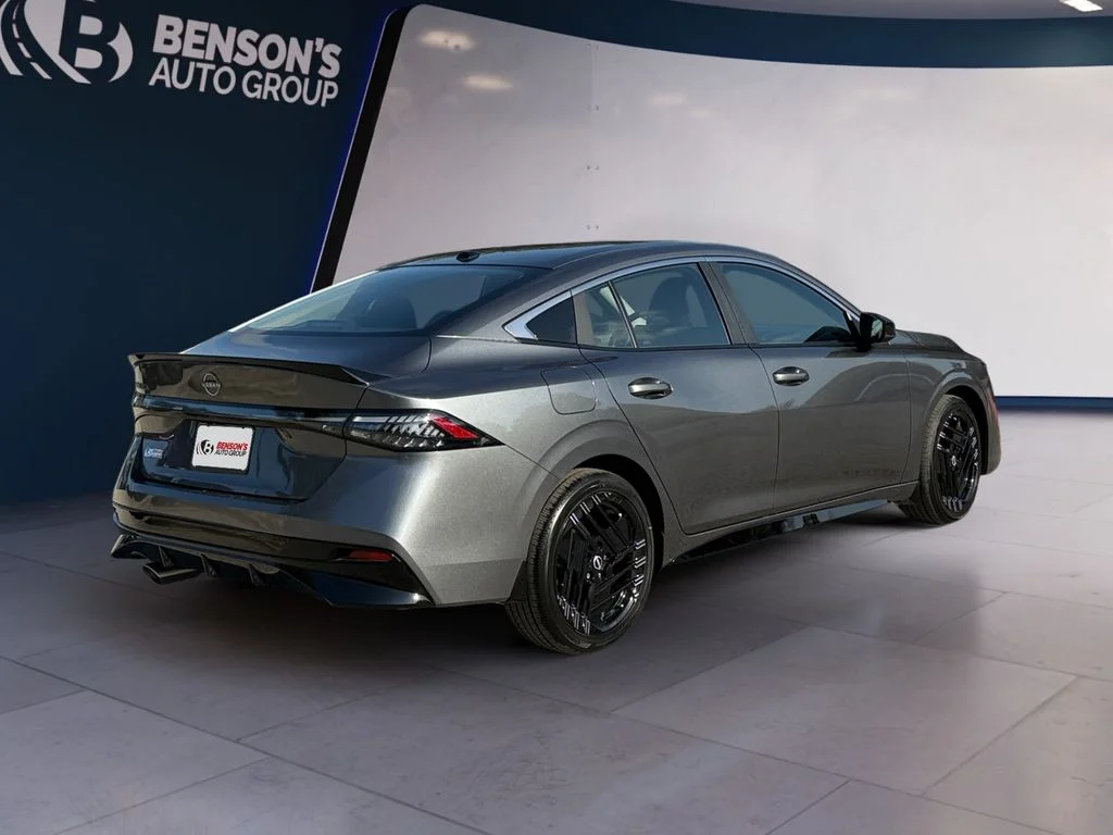 New 2027 Gray Nissan SR image 5