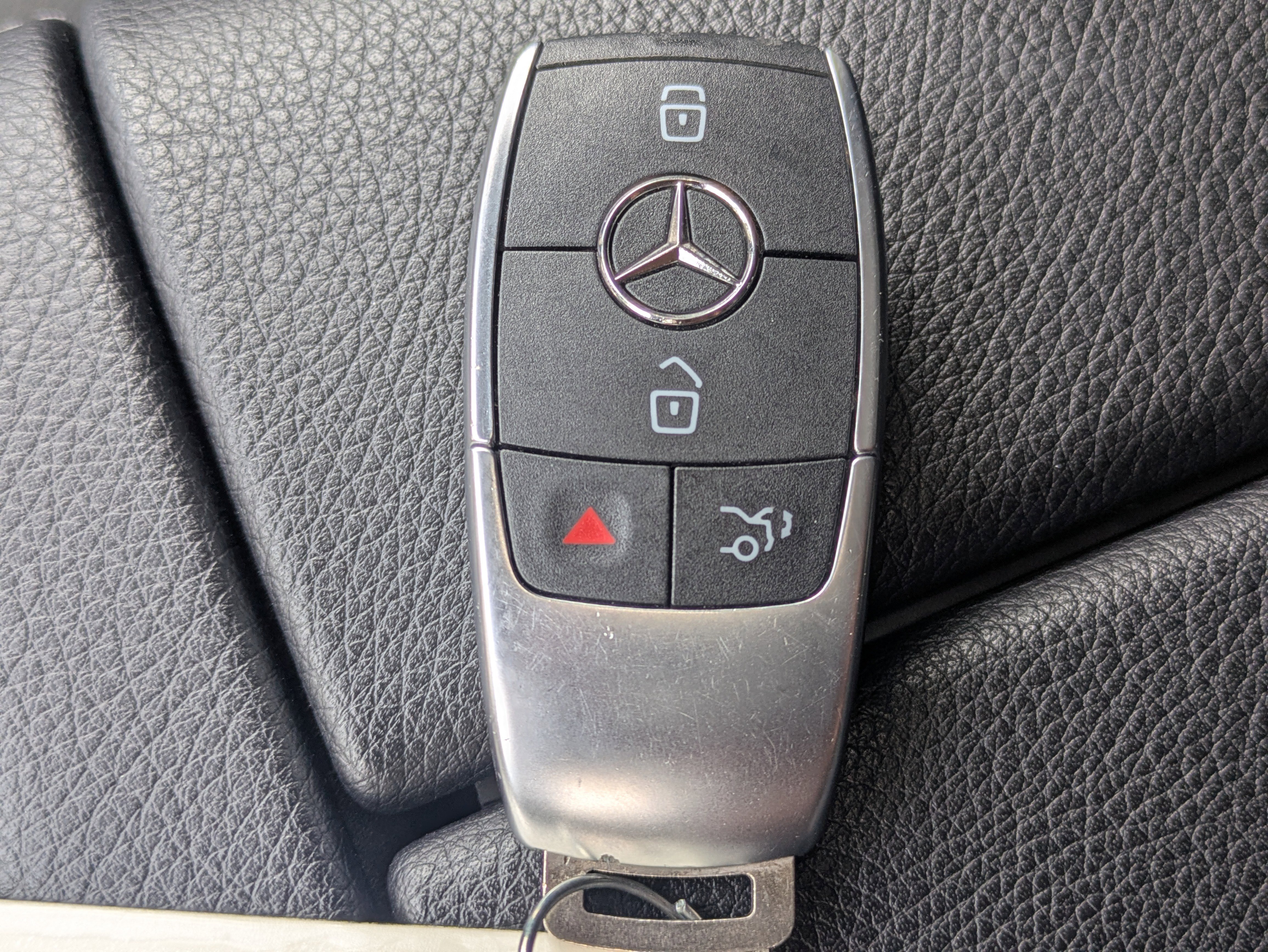 Certified Used 2025 Selenite Grey Metallic Mercedes-Benz GLS 450 image 30