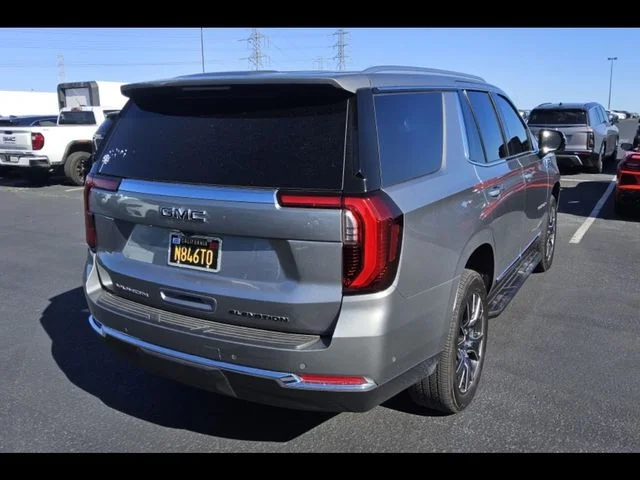 Used 2025 Silver GMC Elevation image 4