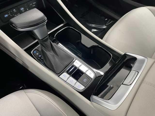 New 2026 Phantom Black Hyundai SEL AWD image 24