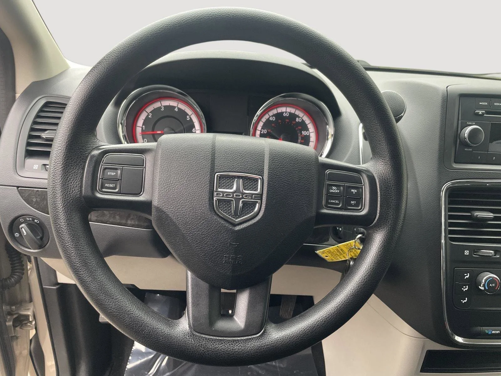 Used 2015 Cashmere/Sandstone Pearlcoat Dodge American Value Pkg image 19