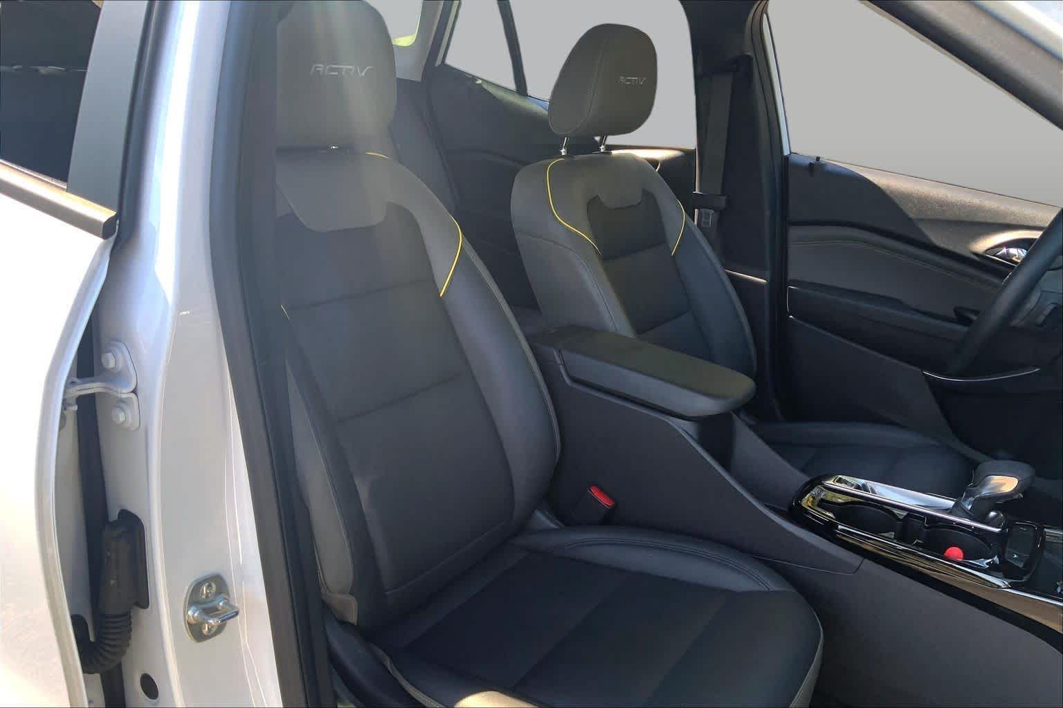Used 2024 Summit White Chevrolet ACTIV image 9