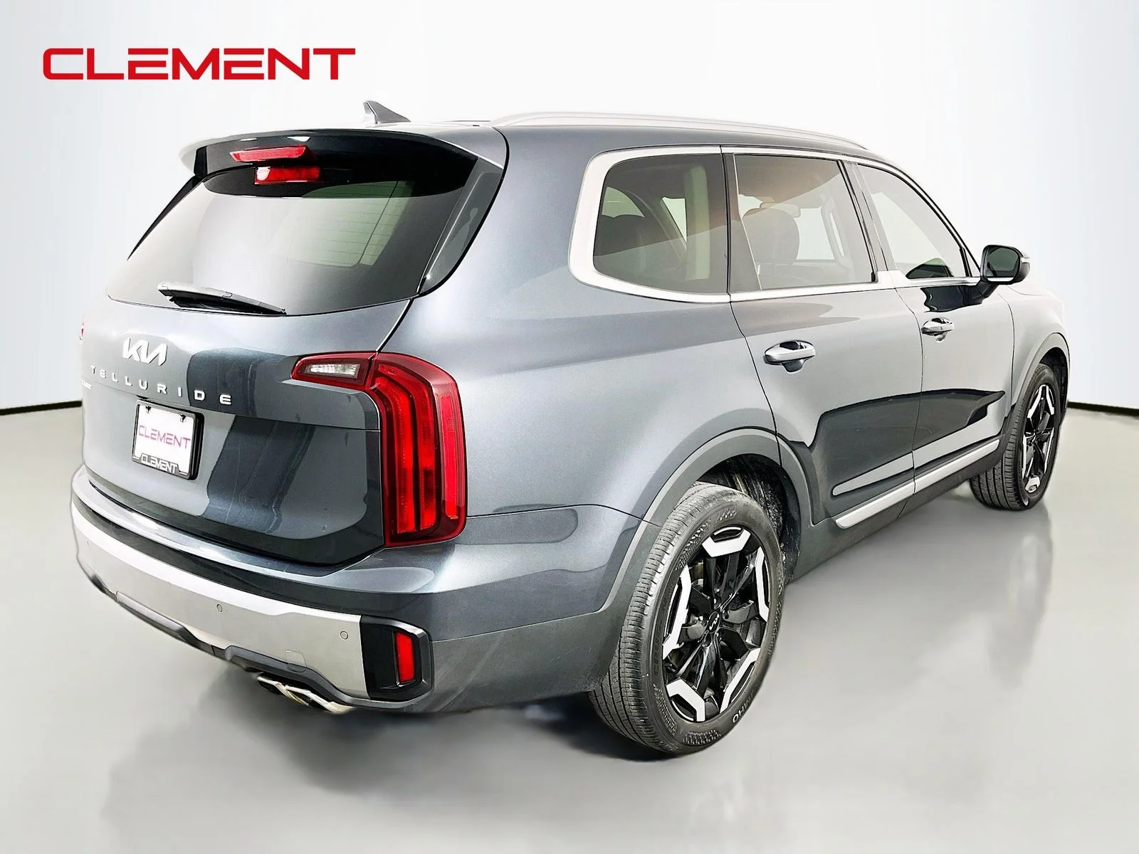 2024 Kia Telluride S - Photo 7