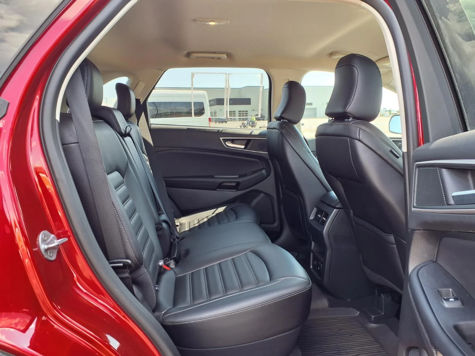 Used 2024 Rapid Red Metallic Tinted Clearcoat Ford SEL image 25