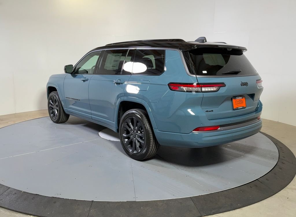 New 2026 Steel Blue Exterior Paint Jeep Limited Reserve image 5