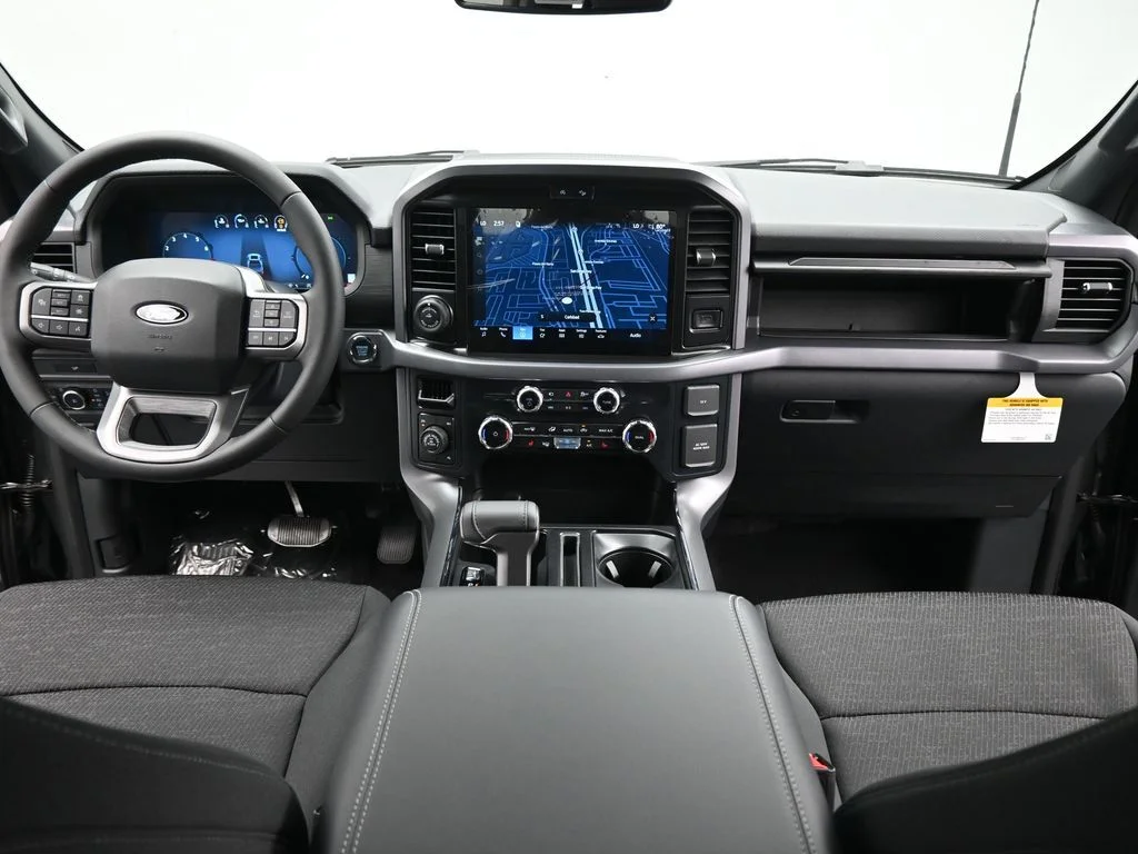 New 2026 Carbonized Gray Metallic Ford XLT image 21