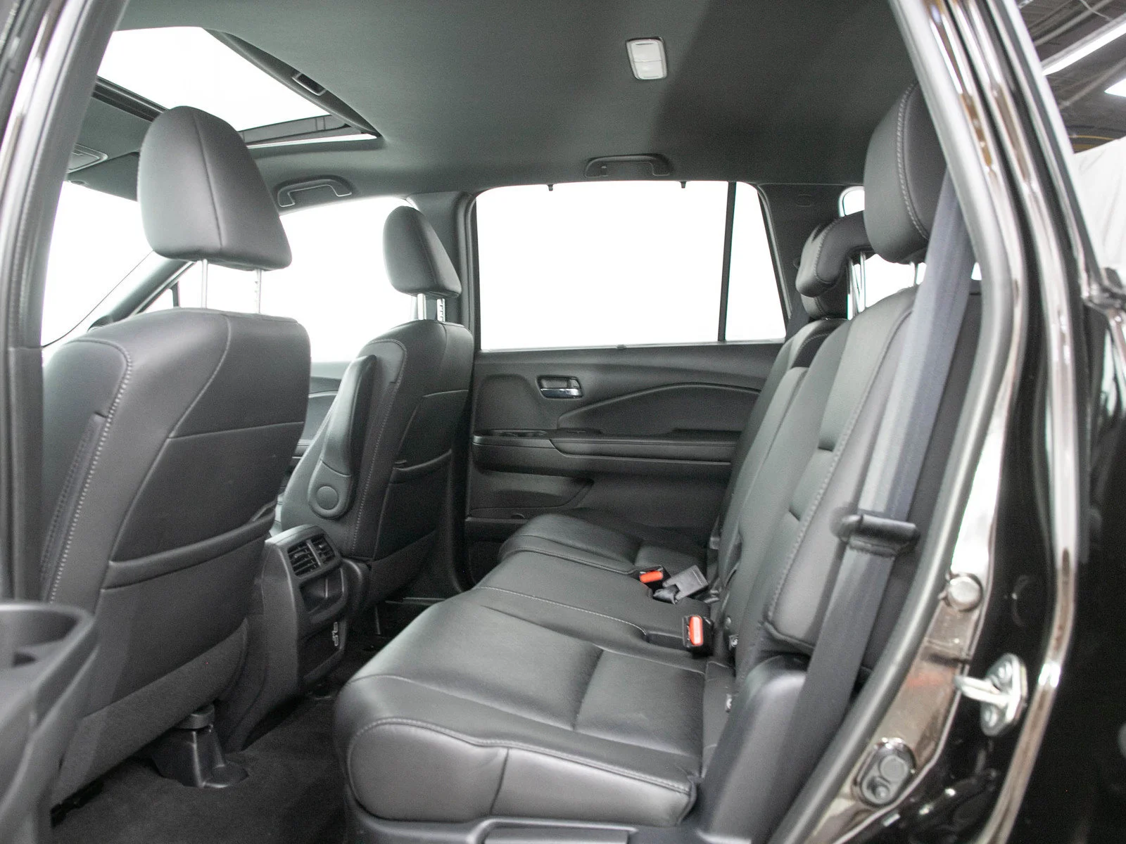 Used 2019 Crystal Black Pearl Honda 4D EX-L 4WD image 15