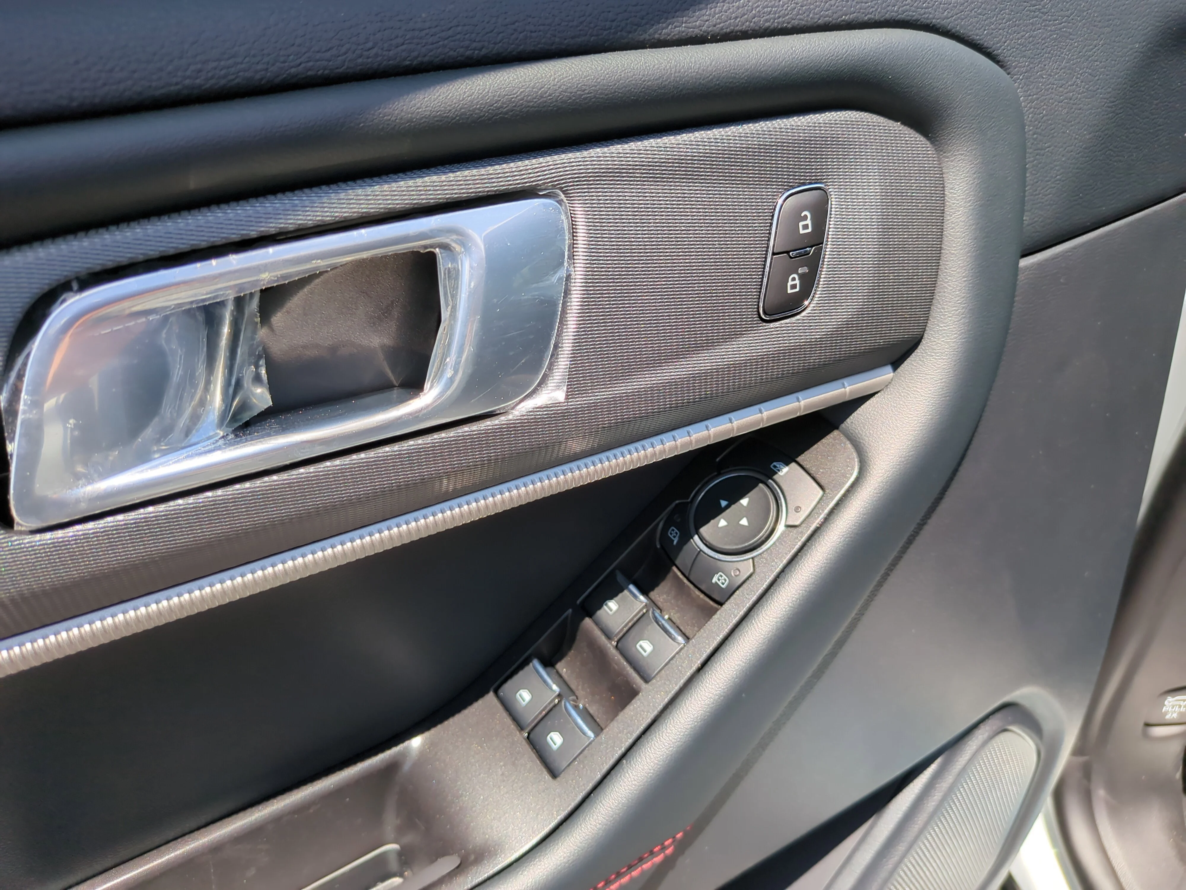 New 2026 Space White Metallic Ford ST-Line image 16