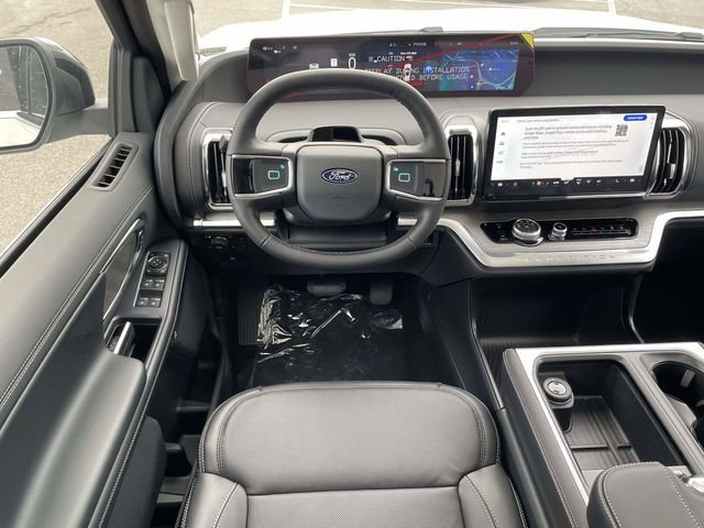 New 2026 Star White Metallic Tri-Coat Ford Platinum image 7