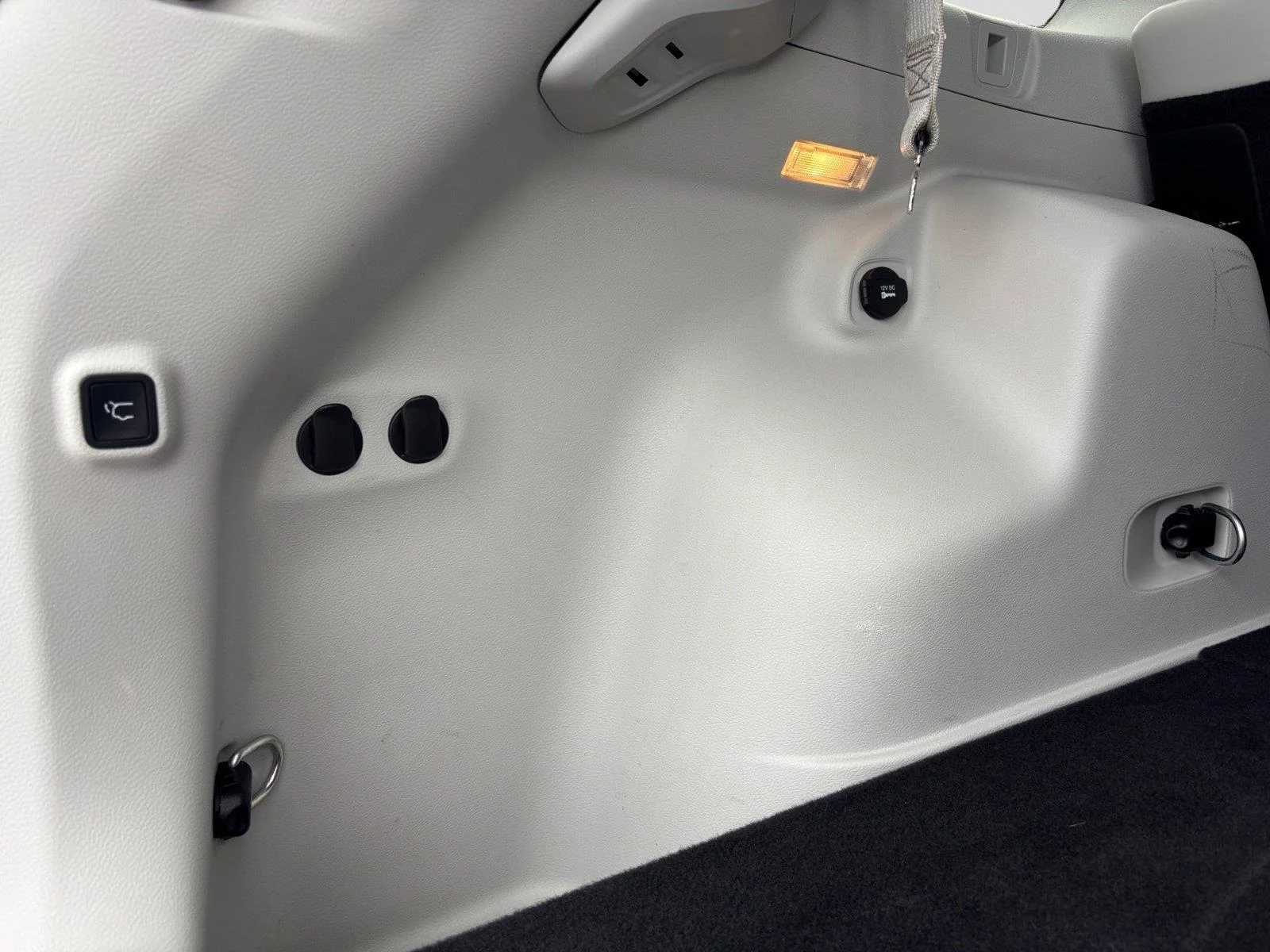 Used 2019 Sting-Gray Clearcoat Jeep Limited image 38