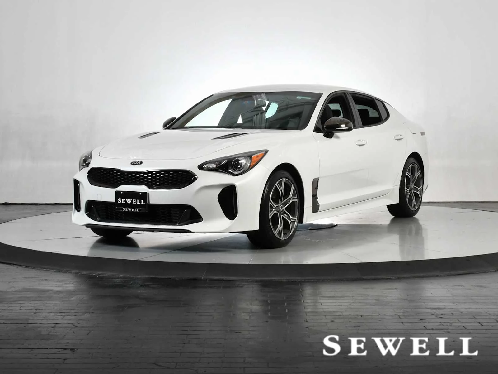 2021 Kia Stinger GT-Line AWD's photo