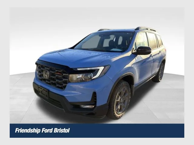 Used 2025 Blue Honda TrailSport image 1