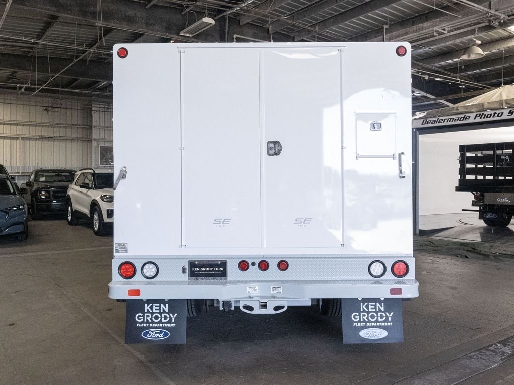 2026 Ford F-350 Super Duty Chassis Cab XL - Photo 6