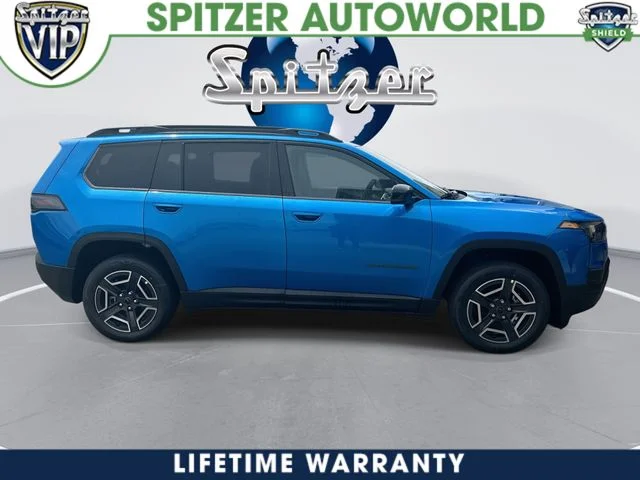 New 2026 Hydro Blue Pearl-Coat Exterior Paint Jeep Limited image 10