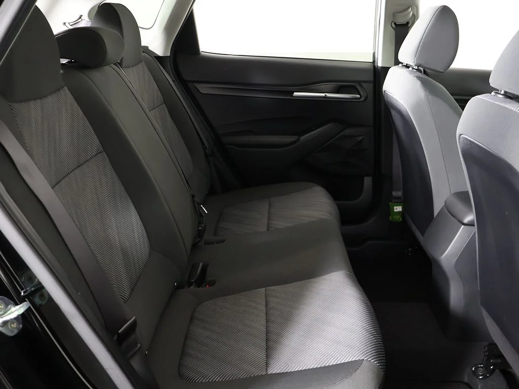 Used 2023 Black Kia LX image 31