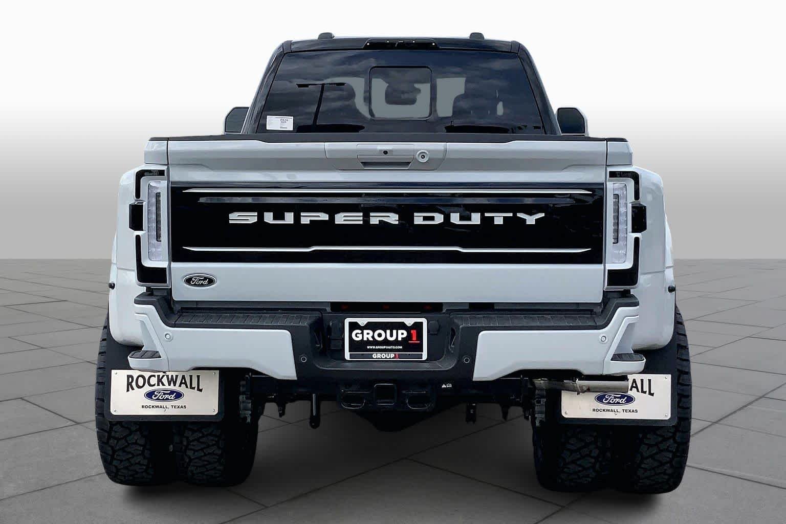 New 2026 Avalanche Ford F-350® Platinum® image 4