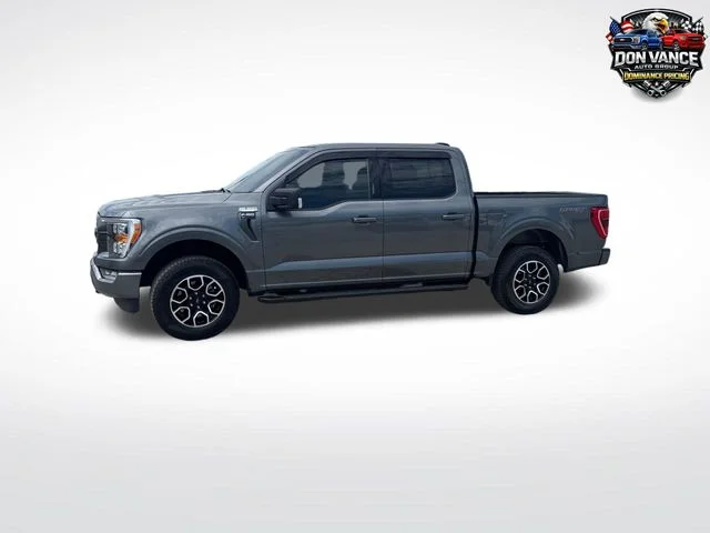 Used 2023 Gray Ford XLT image 2