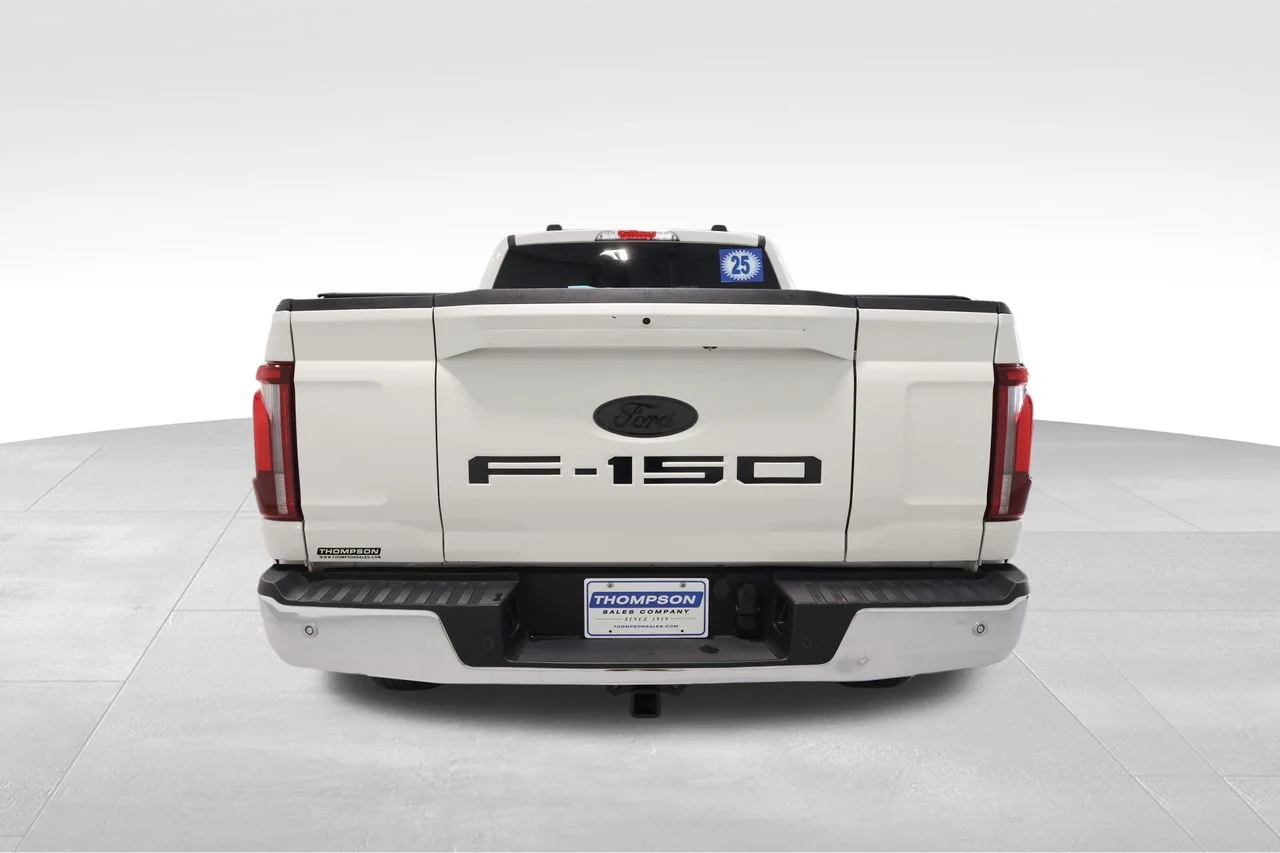 Used 2025 White Ford Lariat image 3