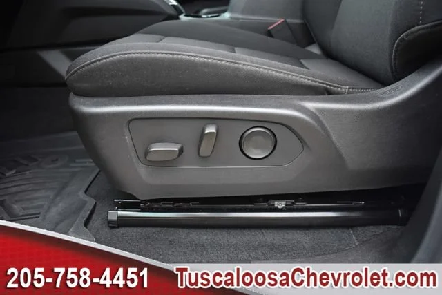 Used 2026 Summit White Chevrolet WT image 21