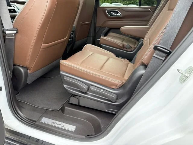 Used 2021 SUMMIT WHITE Chevrolet High Country image 21