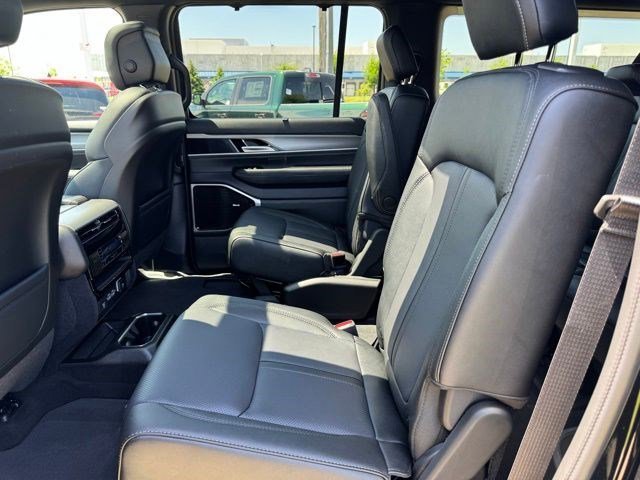 New 2026 High Gloss Black Jeep Limited Reserve image 29