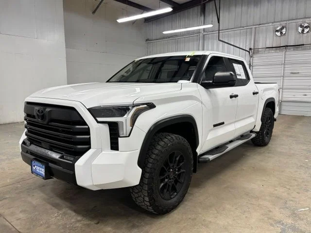 Used 2024 White Toyota SR5 image 3