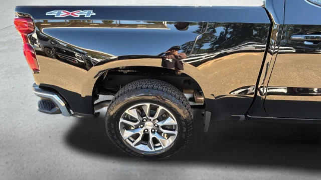 Used 2024 Black Chevrolet LT (2FL) image 35